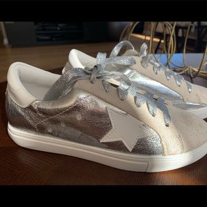 Never worn Golden Goose dupes from Nature Breeze